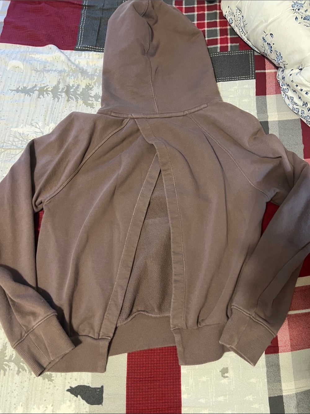Sweater Subcategory Identification - Picture 3 of 3